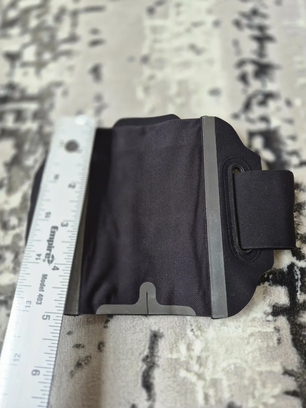Lululemon Black Armband Phone Holder - Wearable Sports Case